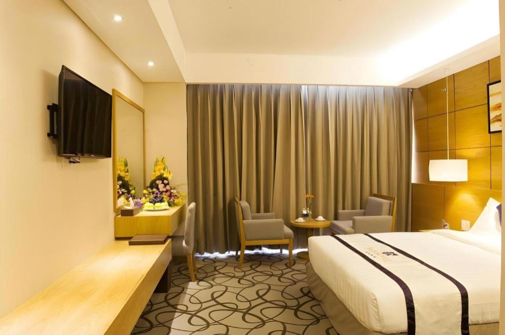 Iris Hotel Кан То Екстериор снимка