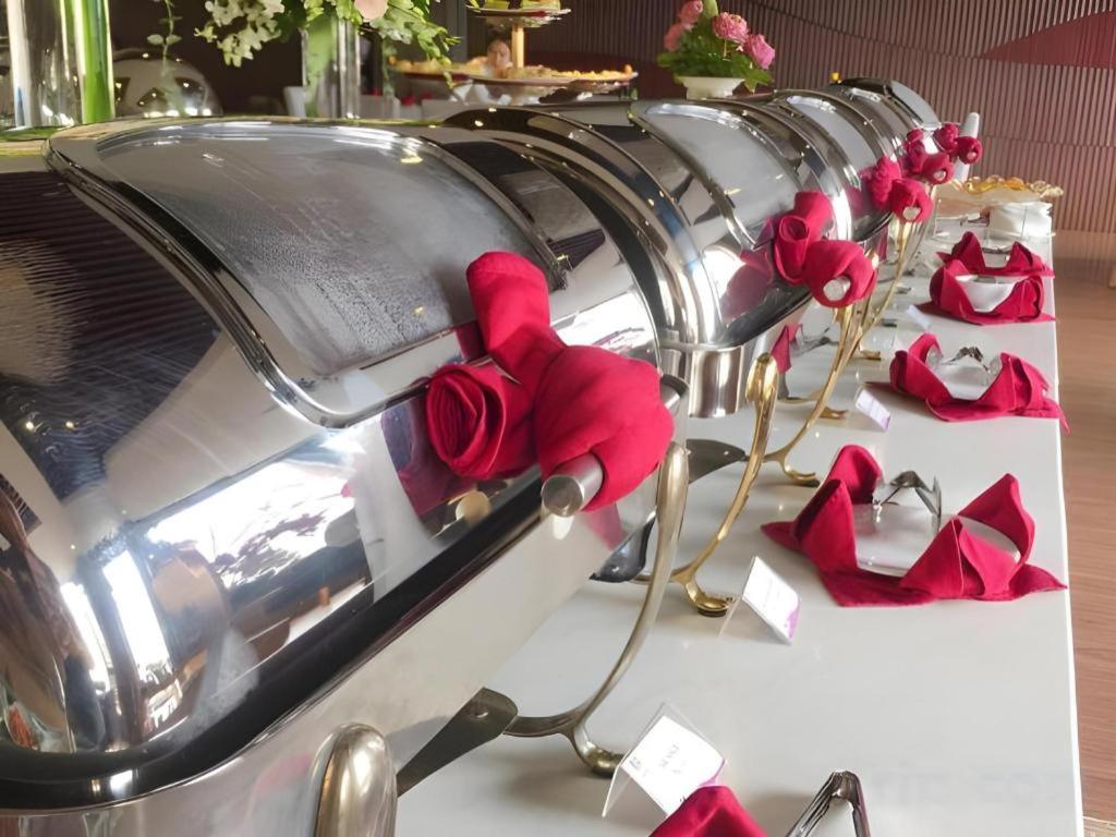 Iris Hotel Кан То Екстериор снимка