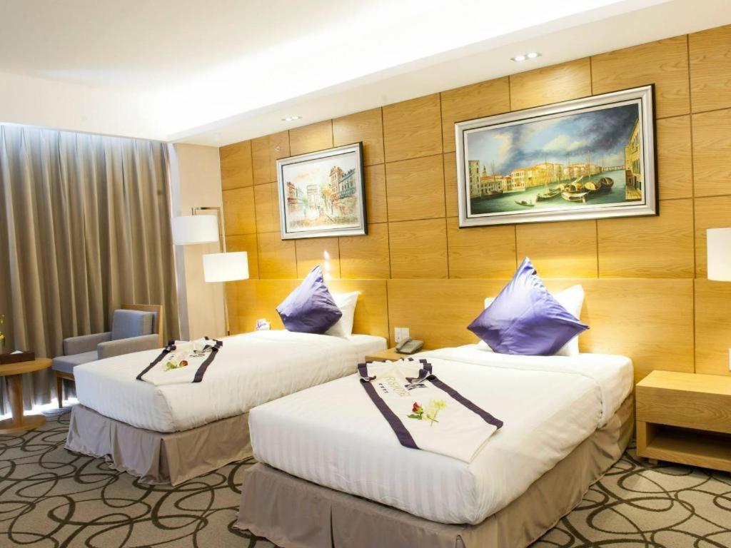Iris Hotel Кан То Екстериор снимка